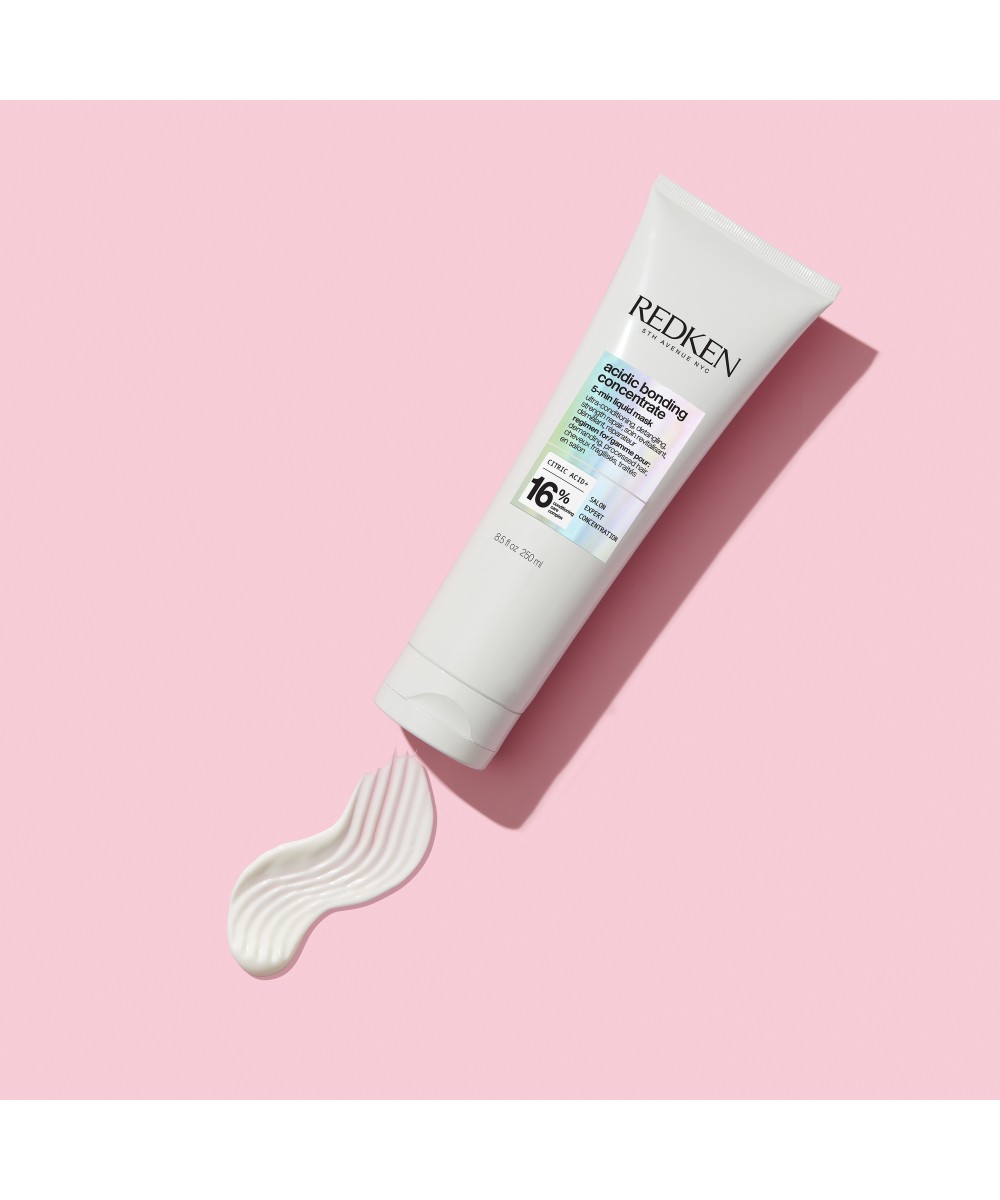 Redken Acidic Bonding Concentrate Masque - réparateur pour cheveux sensibilisés 250ml